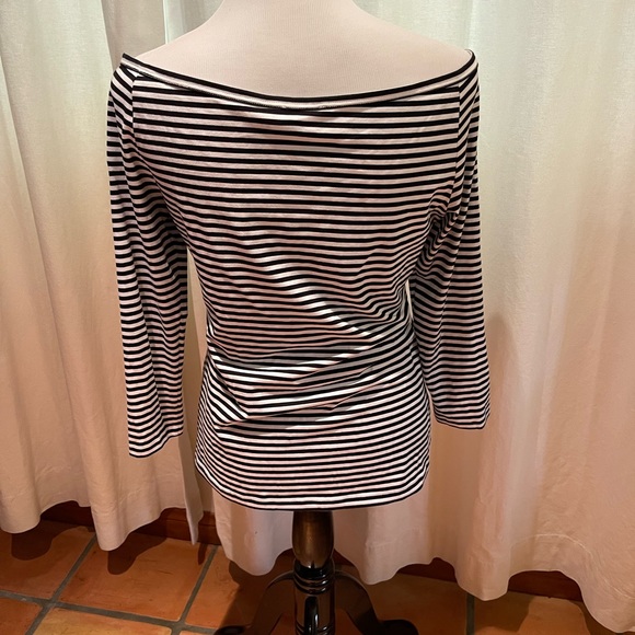 Top - Picture 4 of 4